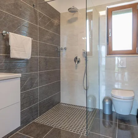 Rita, A Luxurious Private With A Pool Near The Sea Holiday home