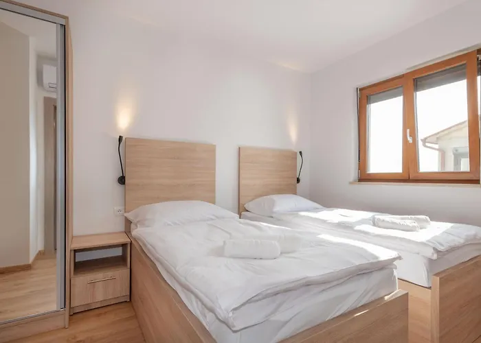 Rita, A Luxurious Private With A Pool Near The Sea Ferienhaus